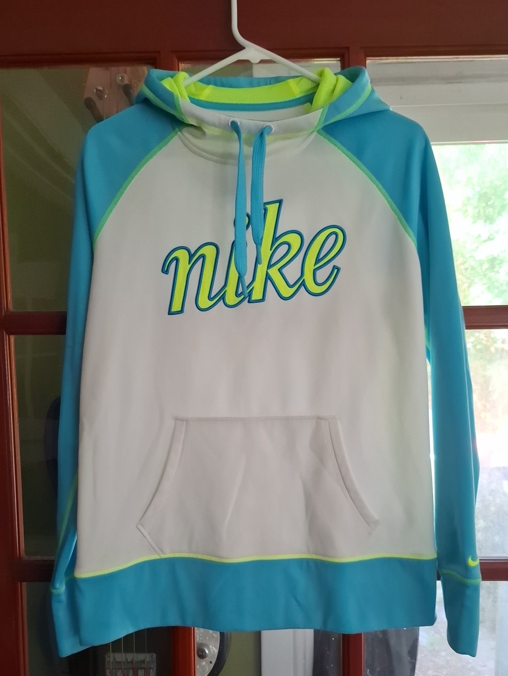 Nike Women’s Pullover Therma-Fit Hooded Sweatshirt